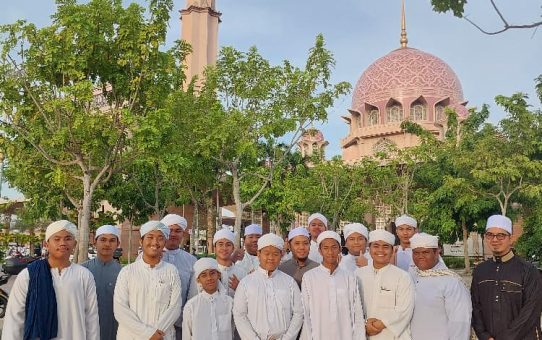 KULIAH SUBUH BERSAMA HABIB UMAR